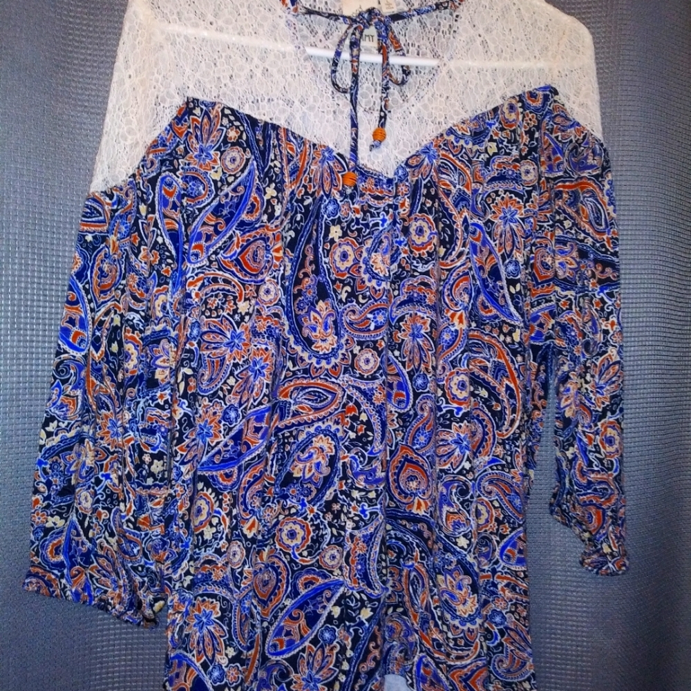 Alkamy Woman's top